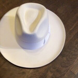 New! Wyeth cream rancher